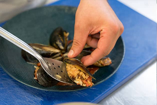 Serving of the mussels