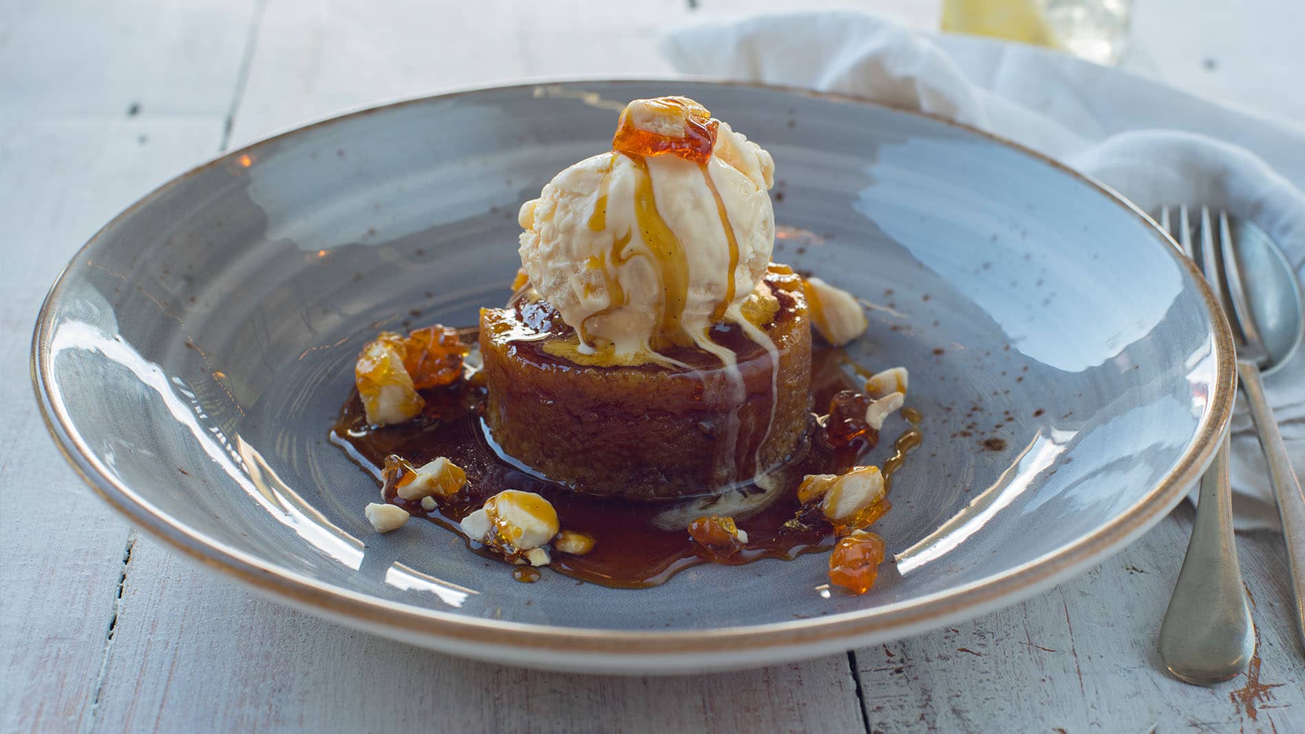 Steamed Golden Syrup Pudding