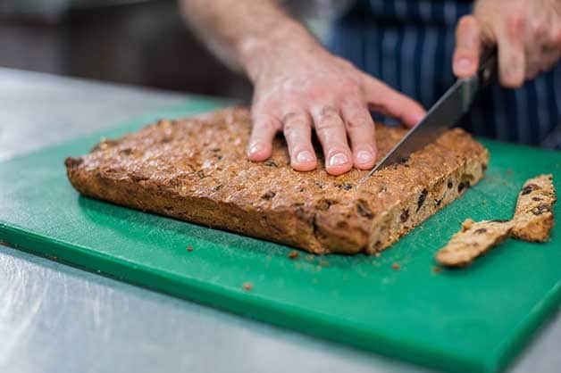 The chef is then seen slicing the bar after it had cooled down