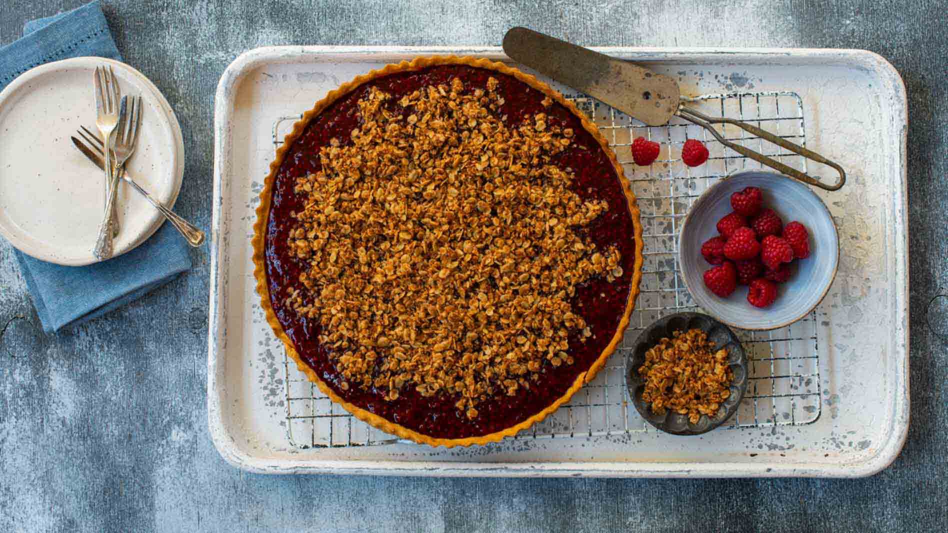 Vegan Raspberry And Rhubarb Crumble Pie