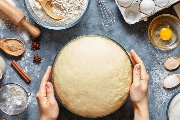 Cake being made with oil