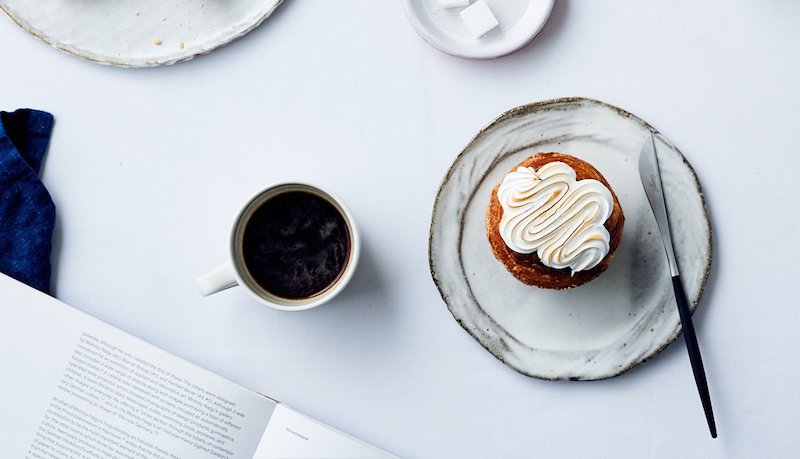 Meringue and coffee