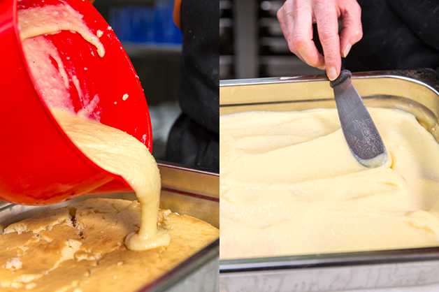 Spread Custard Over Cake