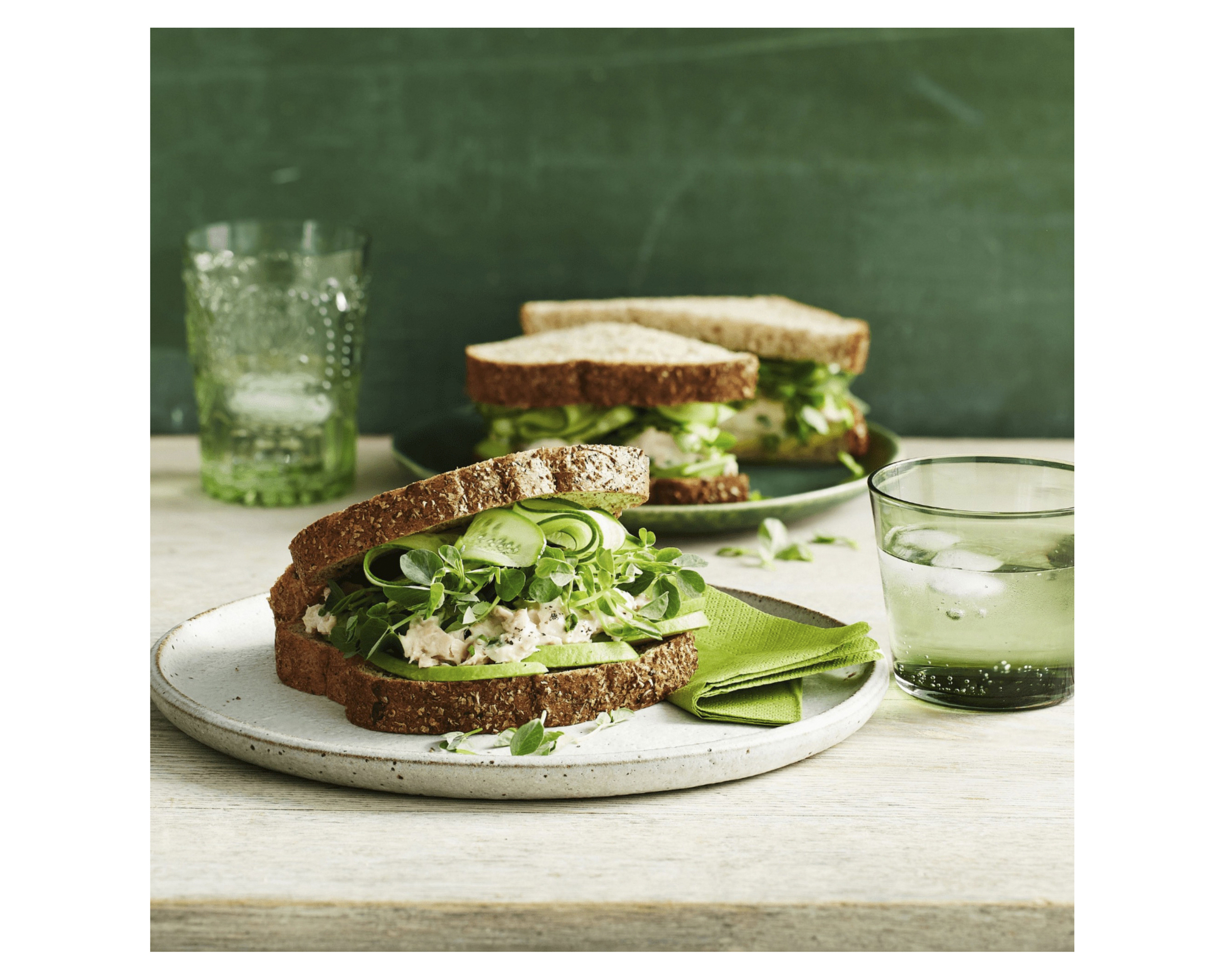 Buttercup Sandwich Multigrain 700 g