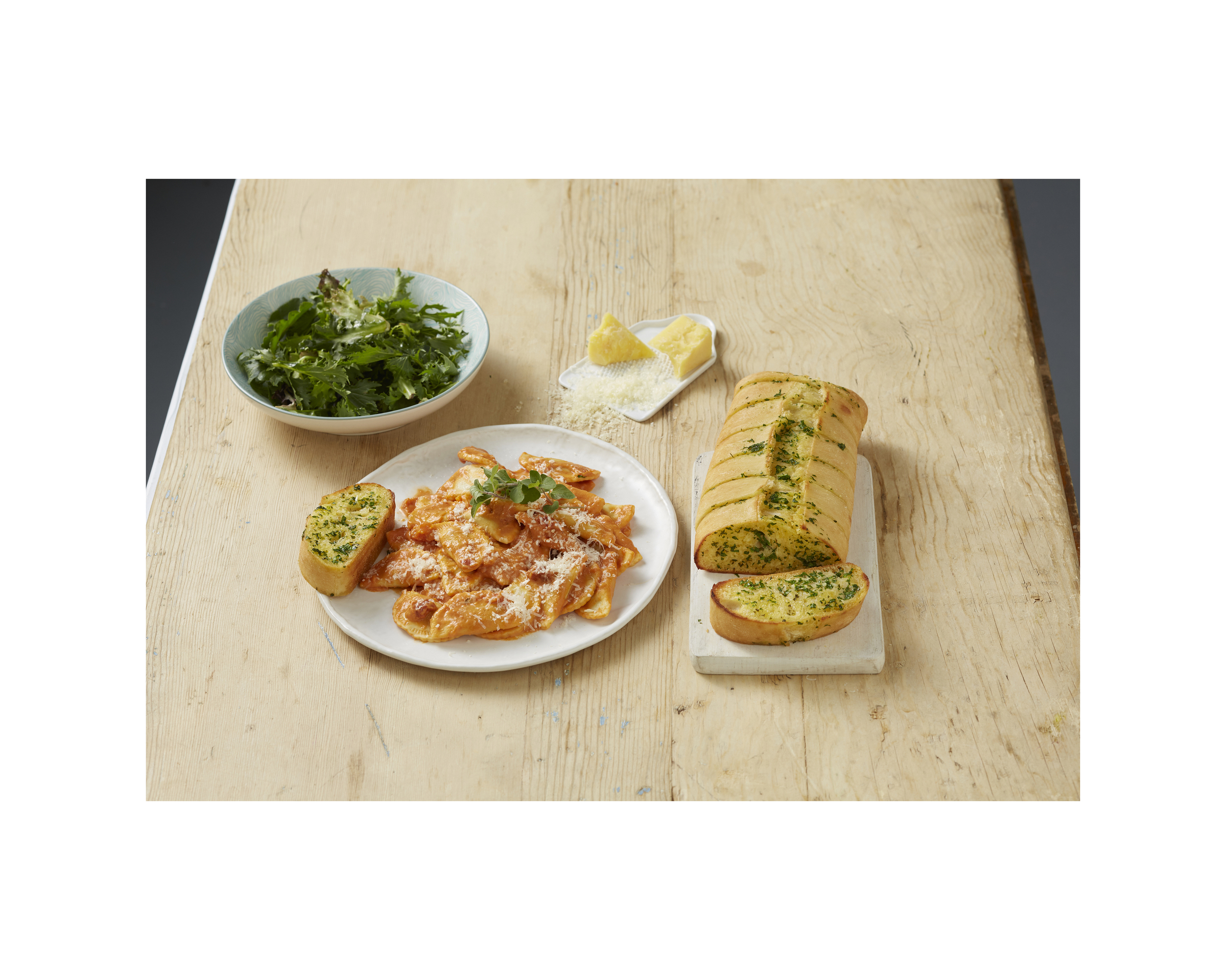 La Famiglia Kitchen Garlic Ciabatta 330g